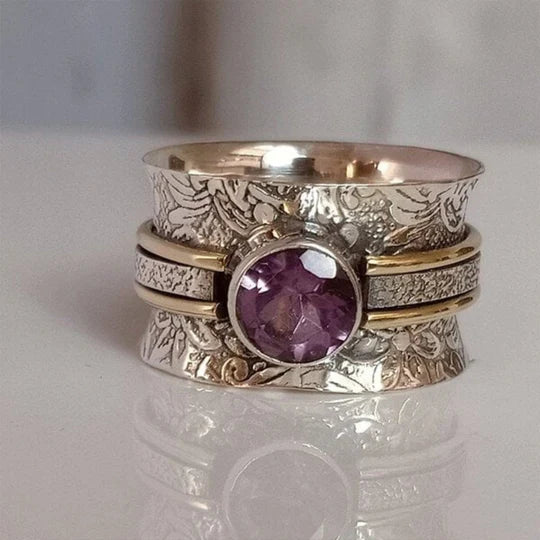 Vintage Silber gravierter Ring mit violettem Zirkonia-Inlay
