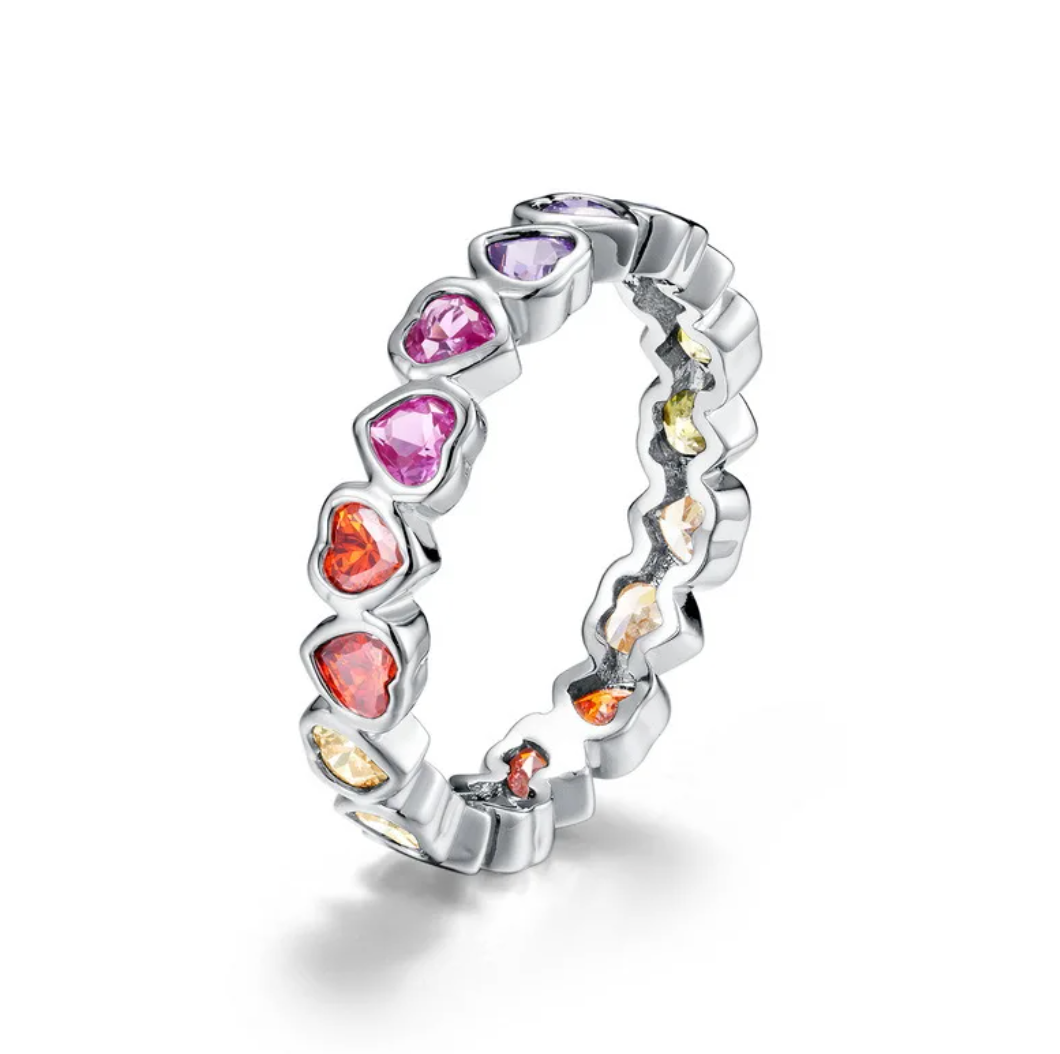 Mini-Ring mit mehrfarbigen Herzen aus 925er Sterlingsilber