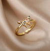 Verstellbarer Schmetterlingsring mit mehrfarbigem Zirkonia, 18 Karat vergoldet