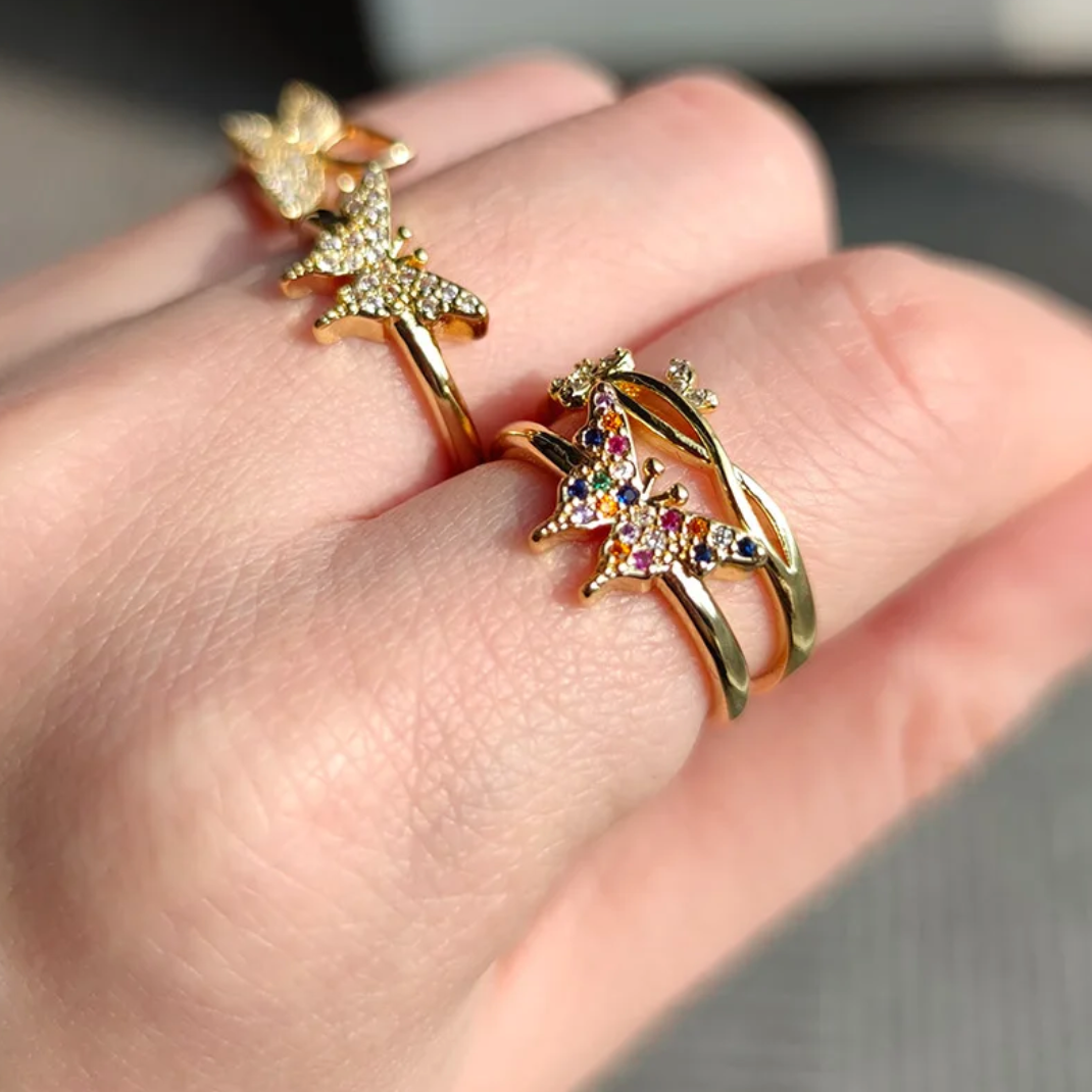 Verstellbarer Schmetterlingsring mit Zirkonia, 18 Karat vergoldet