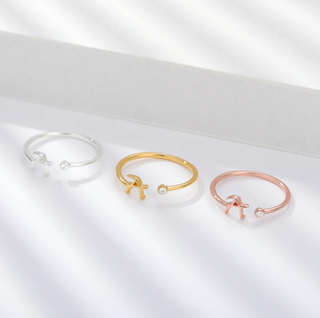 Ring mit Initialen