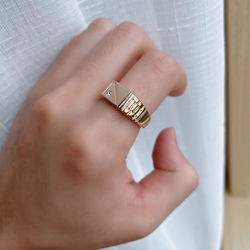 18K Roségold plattiert Seal Ring mit kleinen kubischen Zirkonias