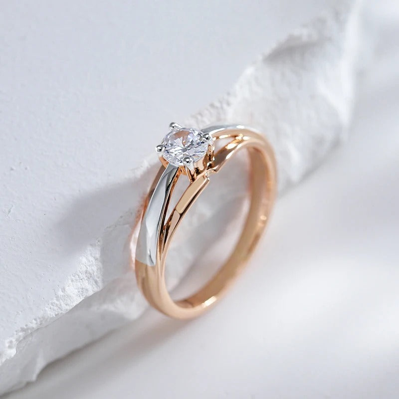 Klassischer Ring mit weißen Steinen, 925er Silber und 18K Rosévergoldung - AC
