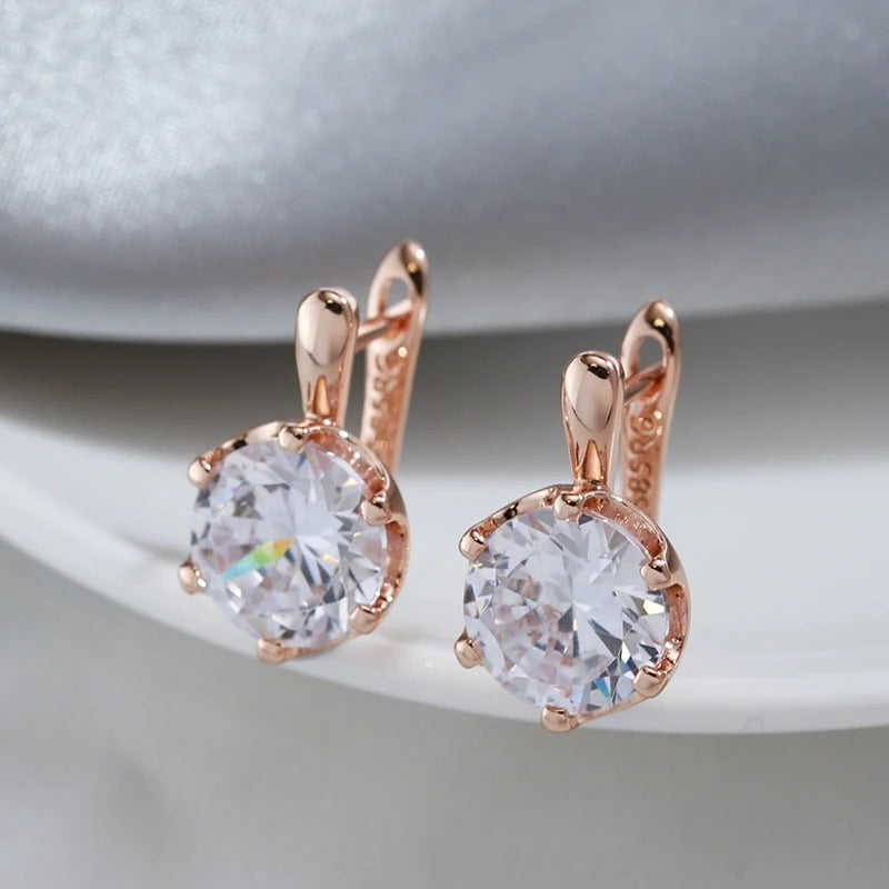 Weiße runde Ohrstecker mit Zirkonia, 18 Kt. rosévergoldet - AC