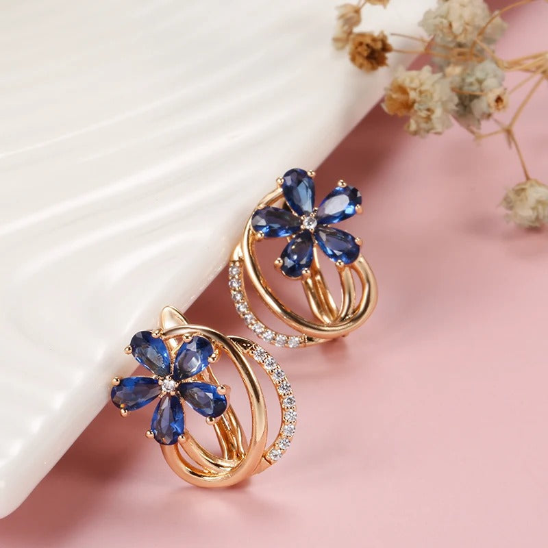 Ohrstecker mit Saphir-Zirkonia und weißem Zirkonia in 18K Roségold-Plattierung