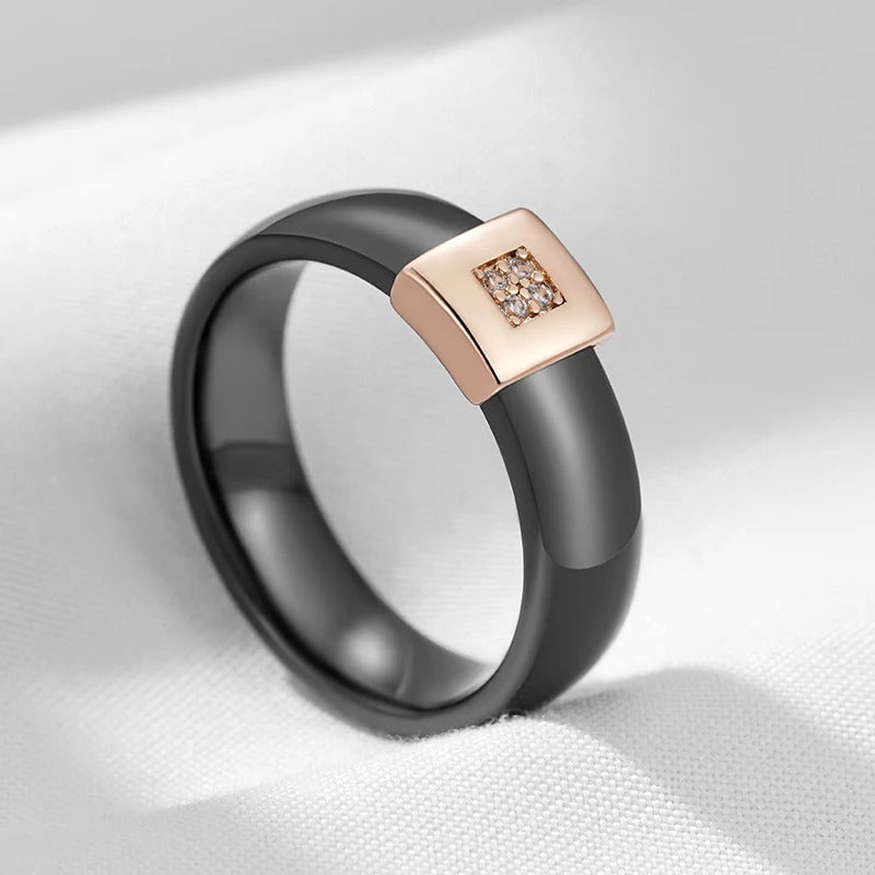 18K Roségold plattiert Schwarz Keramik Ring mit Zirkonia